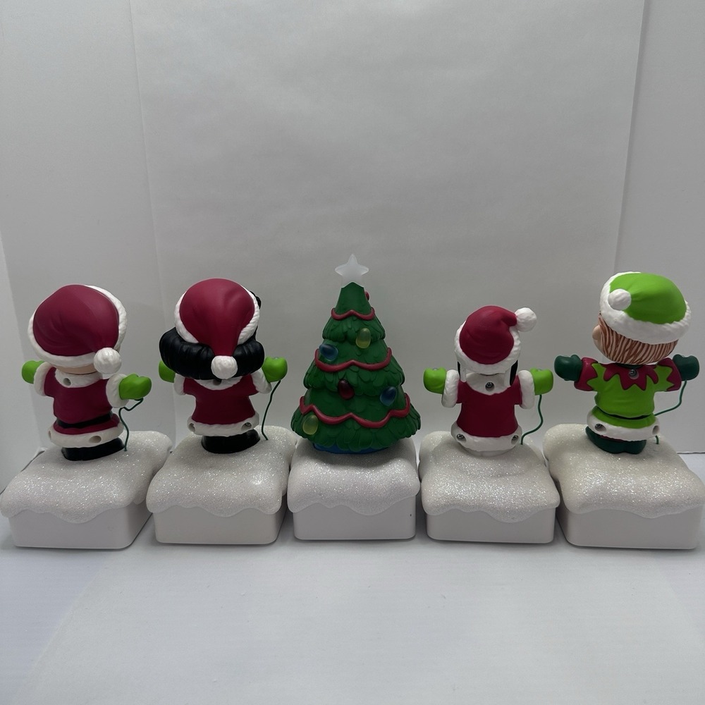 Set 5 Peanuts 2015 LightUp Christmas Snoopy Light Show & Music Wireless Tested - Picture 16 of 17